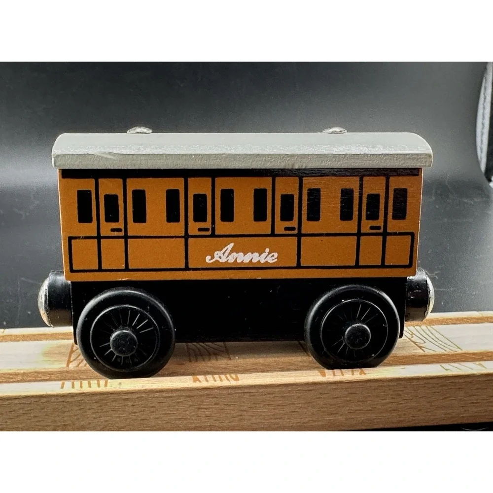 Annie Passenger‎ Car Thomas Wooden Railway Vtg 2003 Train Engine Learning Curve